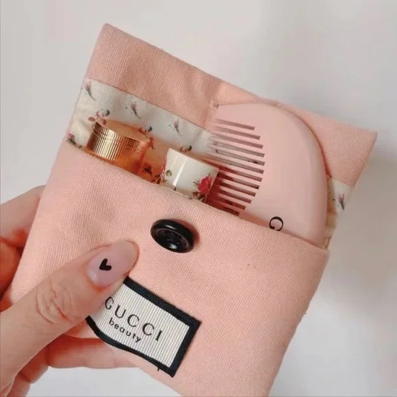 Gucci Beauty Comb with Pouch ๐ธ Millennial Baby Pink Floral Authentic Spring GWP - Picture 9 of 10
